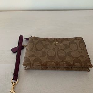 Wristlet
